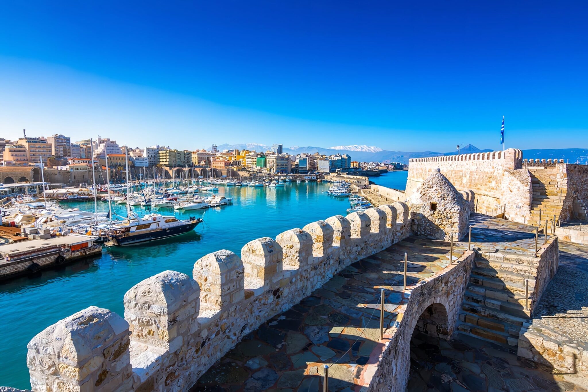 ferry-santorin-heraklion.jpg cret2